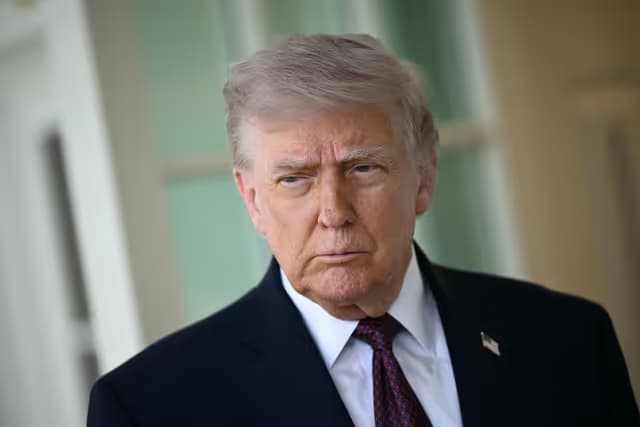 Con el petróleo 5% arriba, Trump declaró terminada la tregua con Irán desde la cumbre de la OTAN