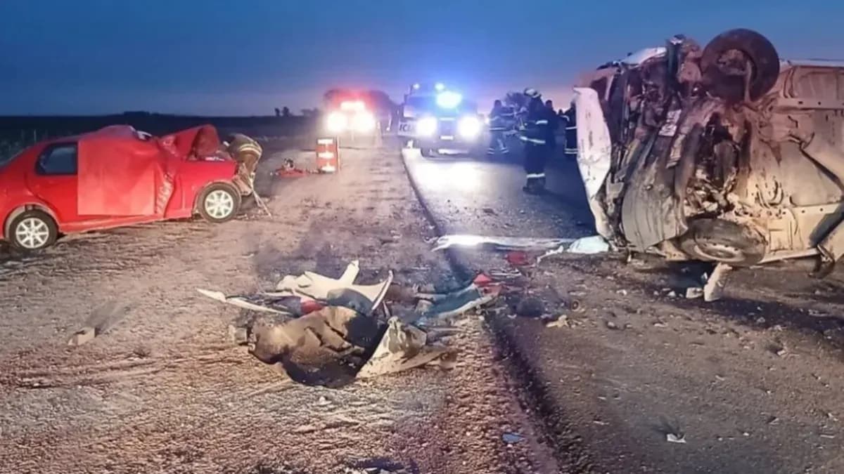Choque en ruta de Córdoba dejó dos muertos y 17 heridos, entre ellos 16 nenas futbolistas