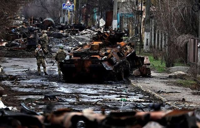 28 buques rusos atacados: Ucrania apunta a la ruta de abastecimiento de Crimea