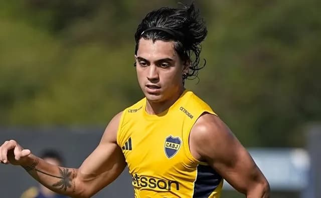Zeballos le comunicó a Boca que quiere irse y quedó marginado de la pretemporada