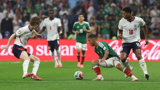 Inglaterra lo aguantó hasta el final y eliminó a Mexico en un partidazo
