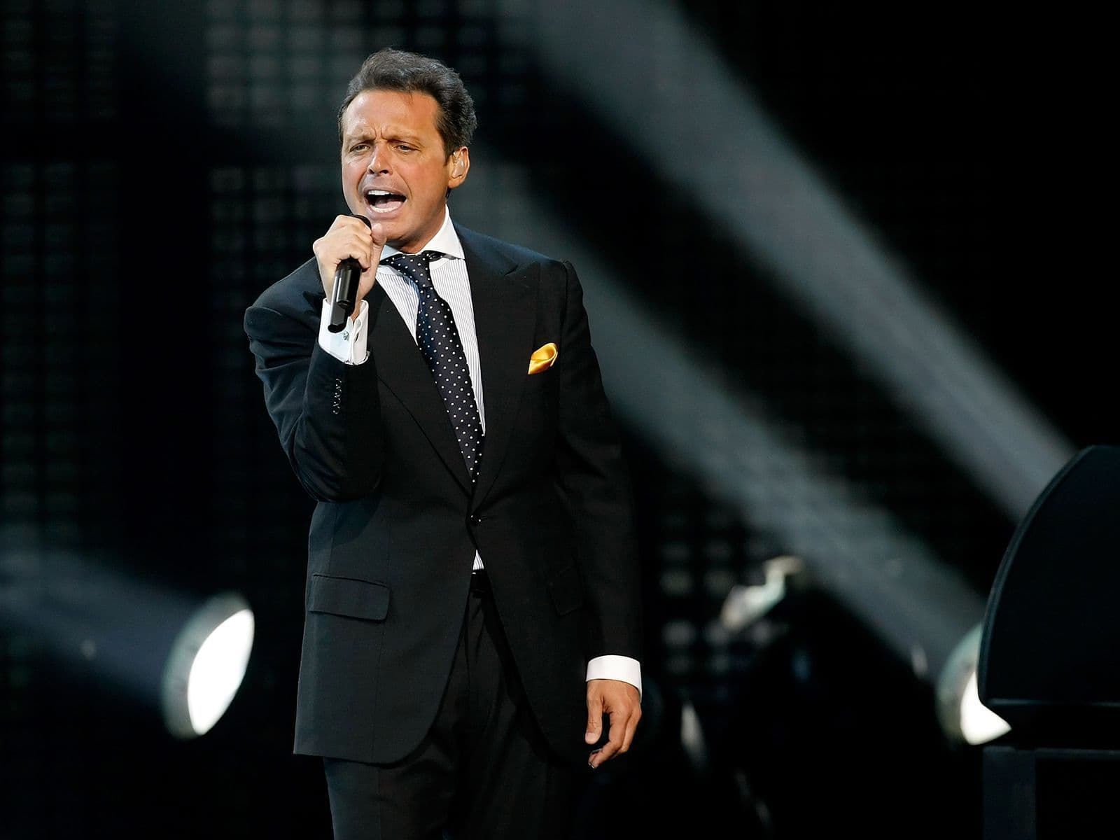 "Ahora te puedes marchar" entró al Billions Club de Spotify con 1.000 millones de escuchas