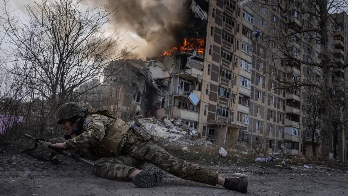 Al menos 14 muertos en un día de ataques cruzados entre Rusia y Ucrania